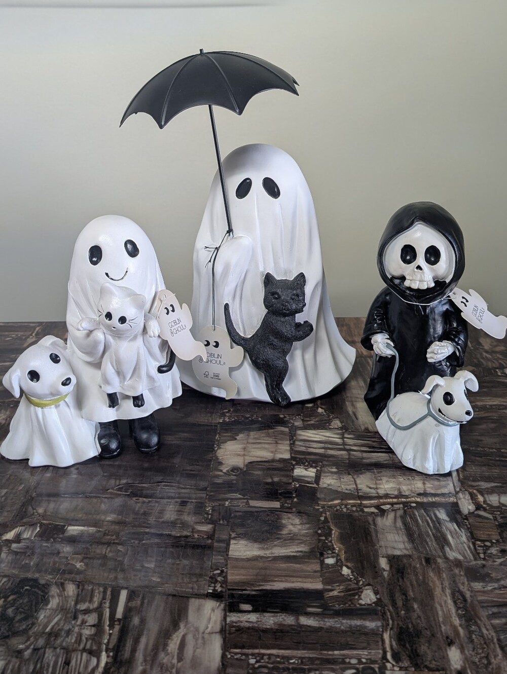 Goblin & Ghoul 13" Ghost with Black Cat & Umbrella Medium Tabletop Decor 👻 - Picture 9 of 9